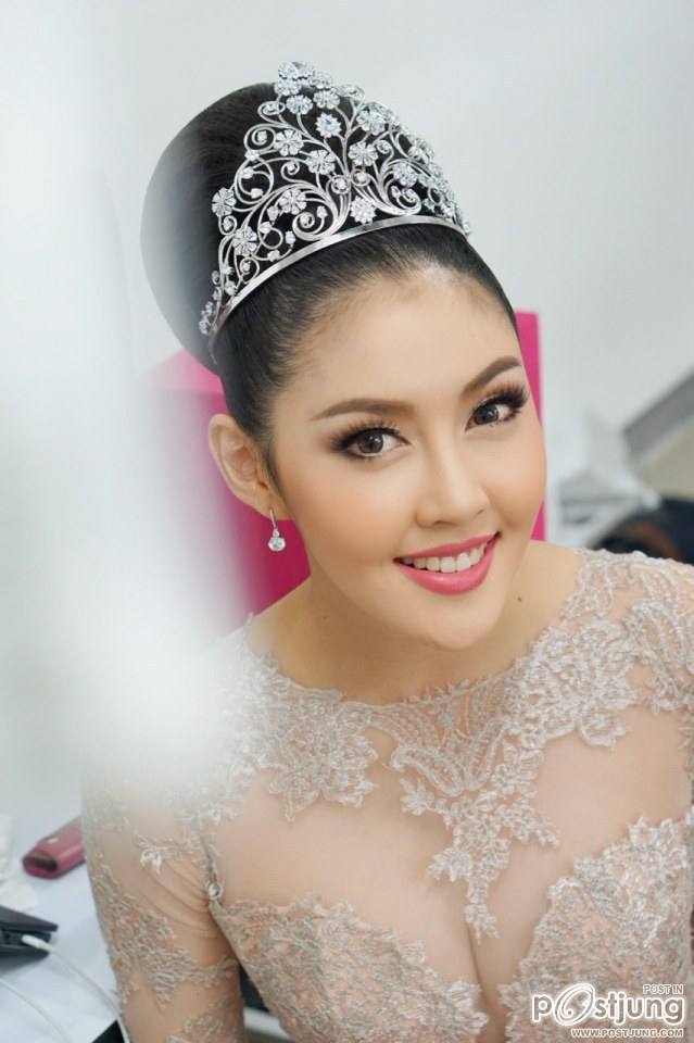 Princess ลุคนี้ของ "เก๋ เลเดอเรอร์"