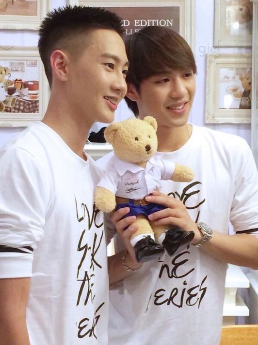 #อบอุ่นใจไวท์กัปตัน