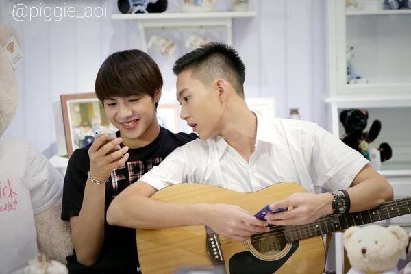 #อบอุ่นใจไวท์กัปตัน