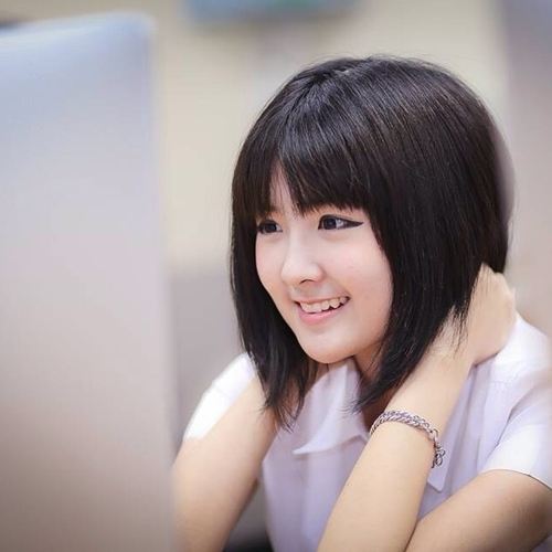 สาวสวยน่ารักยิ้มบาดใจ