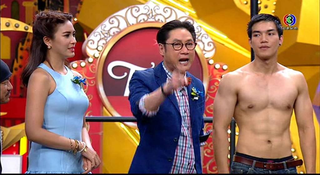 หลิ้นกีฬาแบบนี้หุ่นดีเนาะ