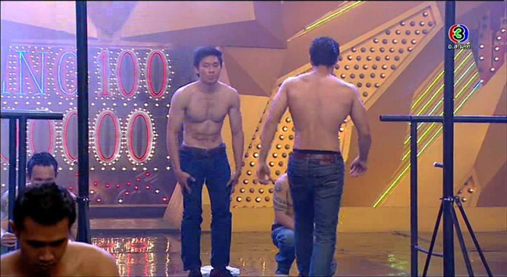 หลิ้นกีฬาแบบนี้หุ่นดีเนาะ