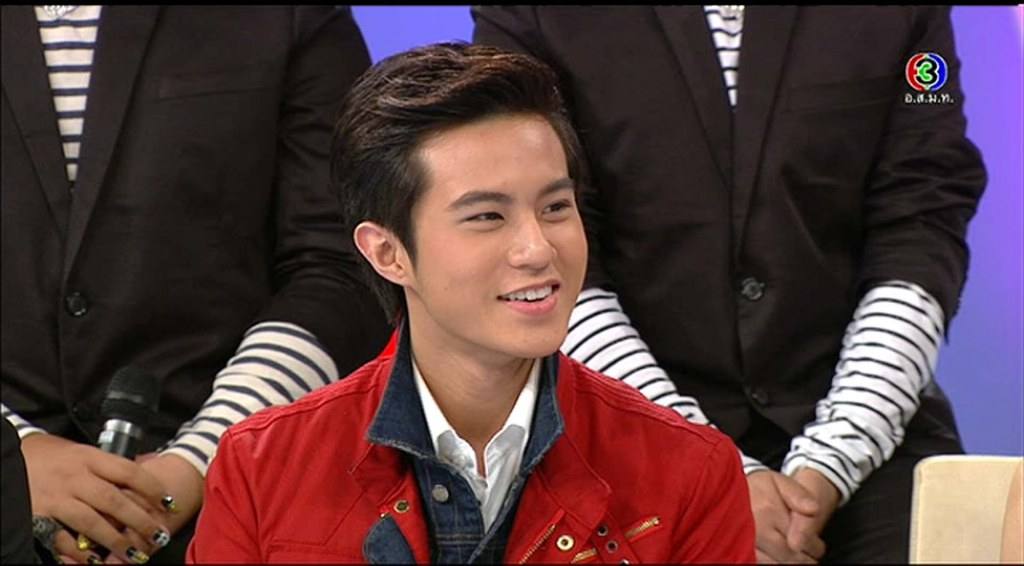 น่าฮักเน๊าะฮ้องเพลงม่วน((กันกัน ณัฐวัฒน์))