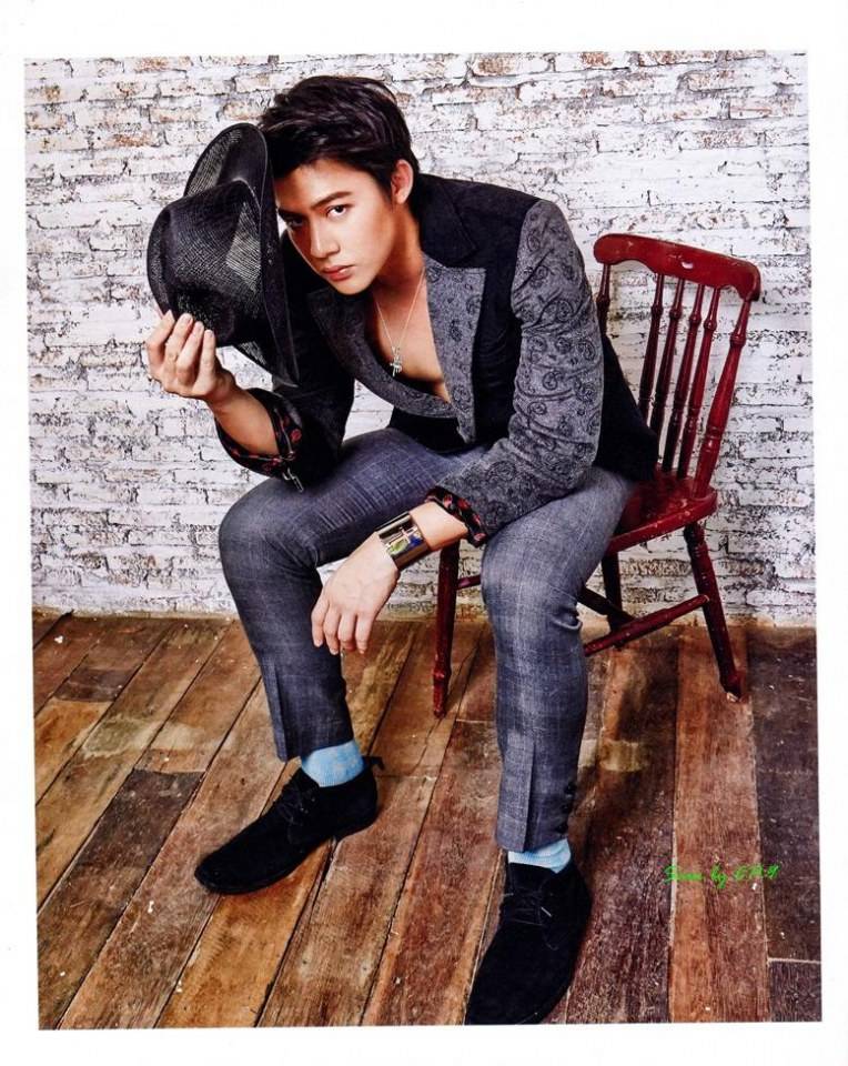 หมาก ปริญ & เบลล่า ราณี @ KAZZ vol.8 no.100 November 2014