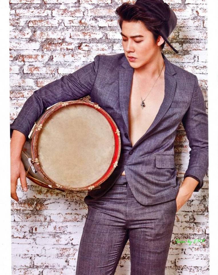 หมาก ปริญ & เบลล่า ราณี @ KAZZ vol.8 no.100 November 2014