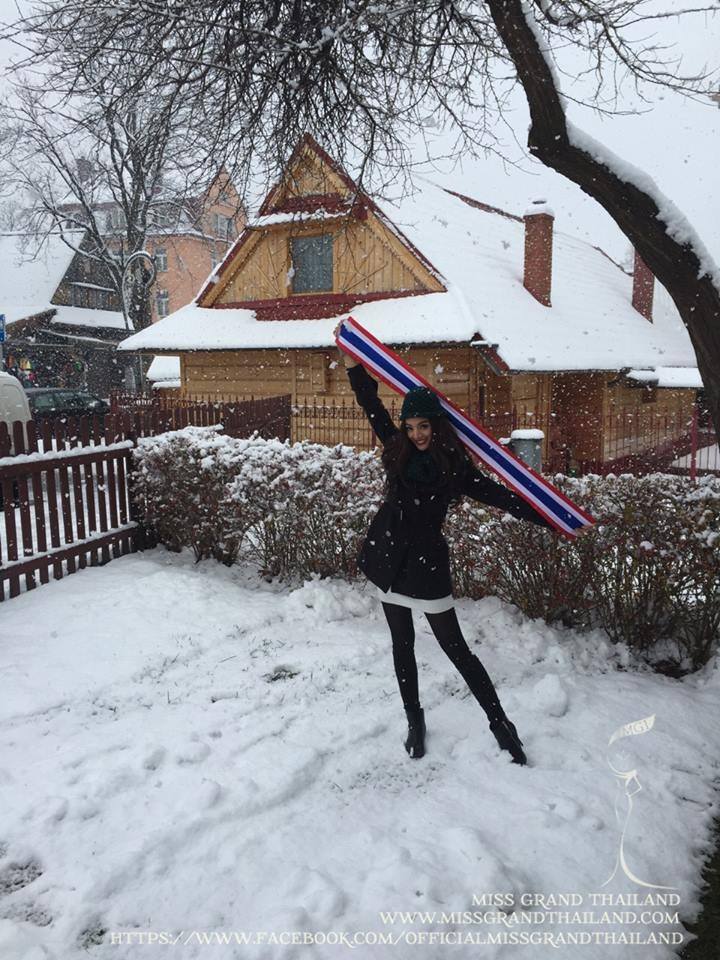 น้องปลาและเพื่อนๆ ระหว่างเก็บตัวการประกวด Miss Supranational 2014 ที่โปแลนด์