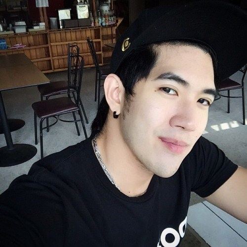 หนุ่มหุ่นแซ่บ ซิกแพ็คมาเต็ม!!!