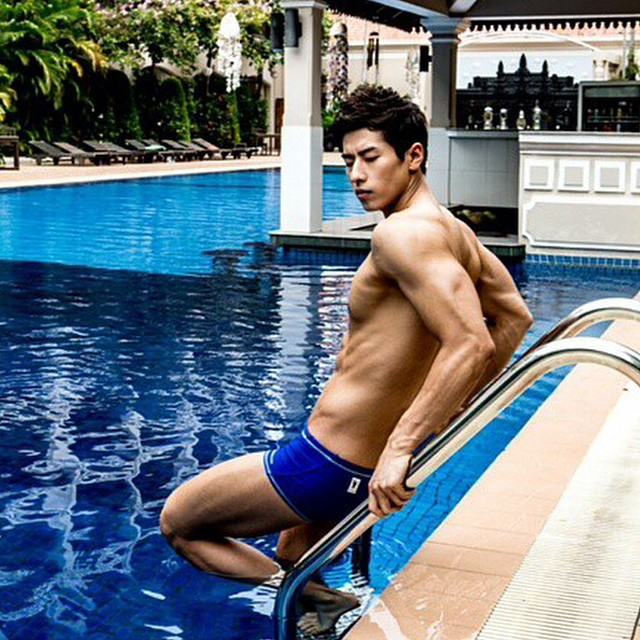กระฉอกแต่เช้า