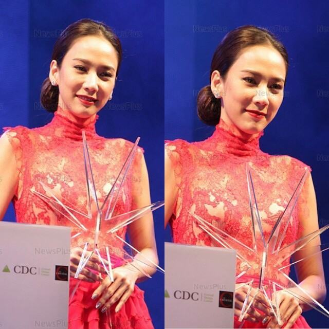 เธอฮ็อตจริง! IG อั้ม พัชราภา มีคน follow ถึง 3 ล้านแล้ว!! สมกับเป็นซุป'ตาร์จริงๆ