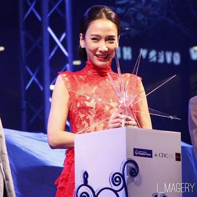 เธอฮ็อตจริง! IG อั้ม พัชราภา มีคน follow ถึง 3 ล้านแล้ว!! สมกับเป็นซุป'ตาร์จริงๆ
