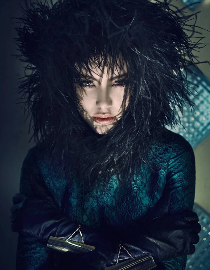 ใหม่-ดาวิกา โฮร์เน่ @ THE MAGAZINE December 2014/January 2015
