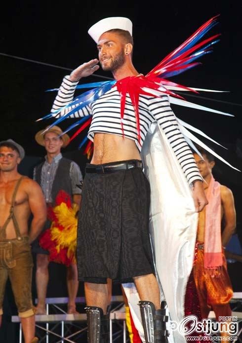 Mr. Gay World & ทีมหนังเอ็กซ์เกย์ CockyBoys @ DNA Magazine