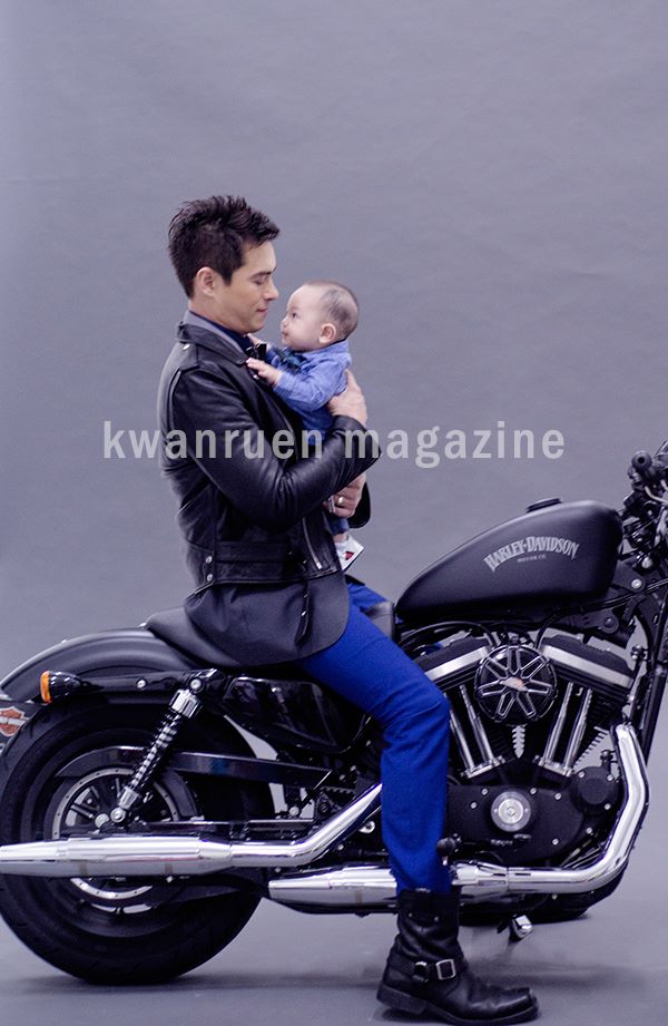พ่อ-ลูก ปีเตอร์กับน้องแพนเตอร์ เบี้องหลังถ่ายแบบ นิตยสารขวัญเรือน
