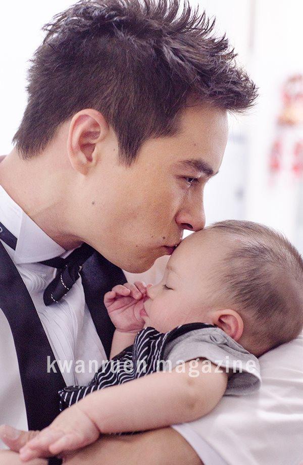 พ่อ-ลูก ปีเตอร์กับน้องแพนเตอร์ เบี้องหลังถ่ายแบบ นิตยสารขวัญเรือน