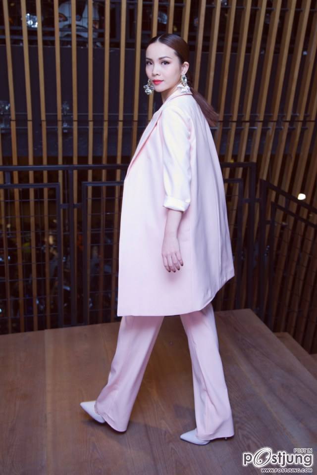 Ruby Yến Trang, Angela Phương Trinh, Koolcheng Trịnh Tú Trung - Vietnam International Fashion Week
