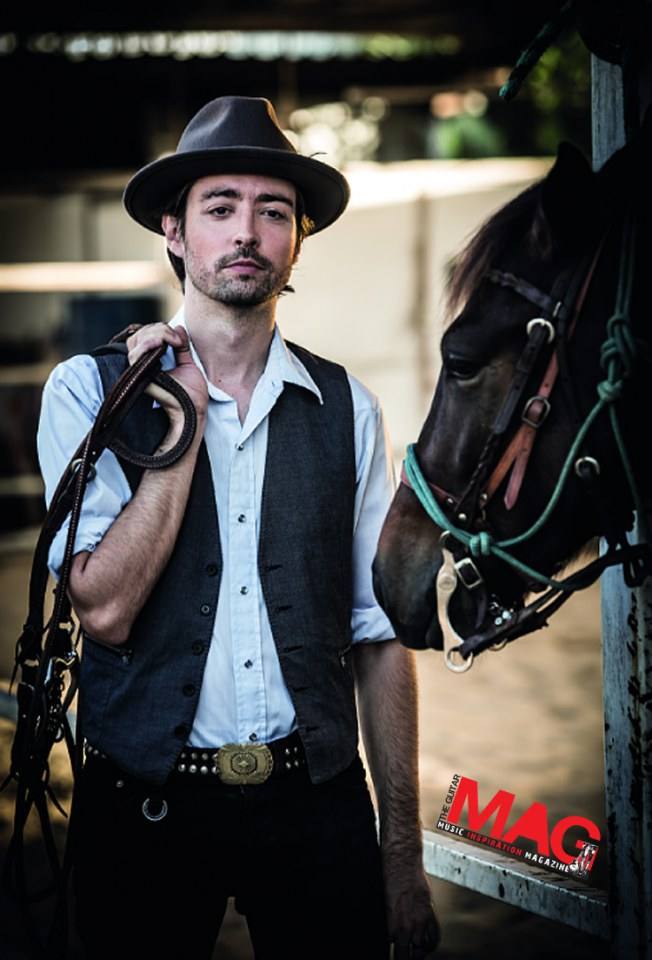 หล่อเข้มกระชากใจสาว ฮิวโก้ vs เป้-อารักษ์ Guitar Mag 489 Country Music Issue