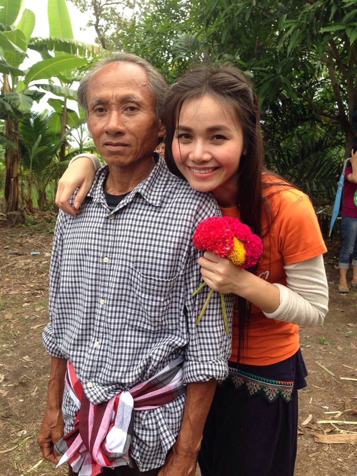 ต่าย อรทัย กับพ่อ