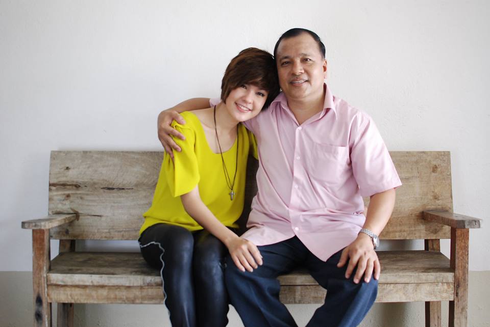 เปาวลี พรพิมล กับพ่อ