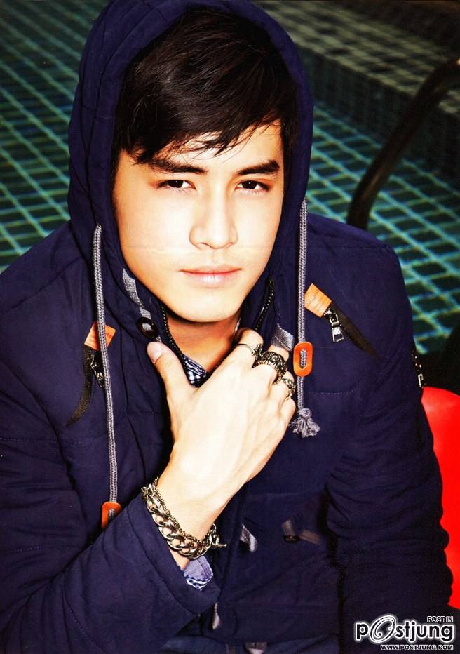 เก้า จิรายุ @ พลอยแกมเพชร vol.23 no.549 December 2014