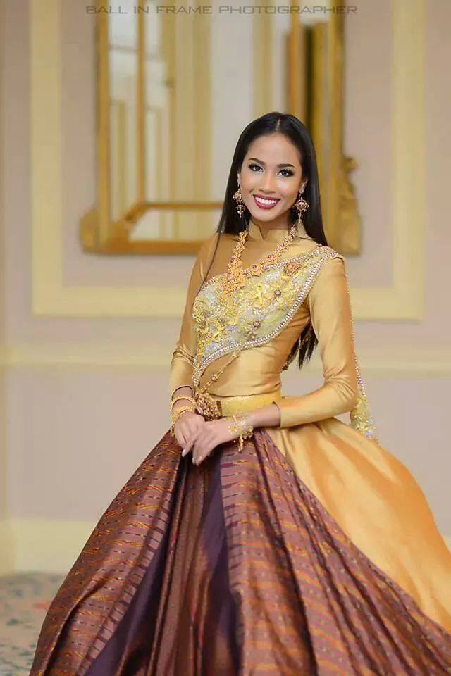 เมญ่า Miss Thailand World เข้าร่วมงานวันพ่อ ณ สถานเอกอัครราชทูตไทย กรุงลอนดอน