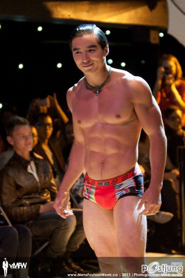 ถอดโชว์เรือนร่าง 690 - Ludi Lin