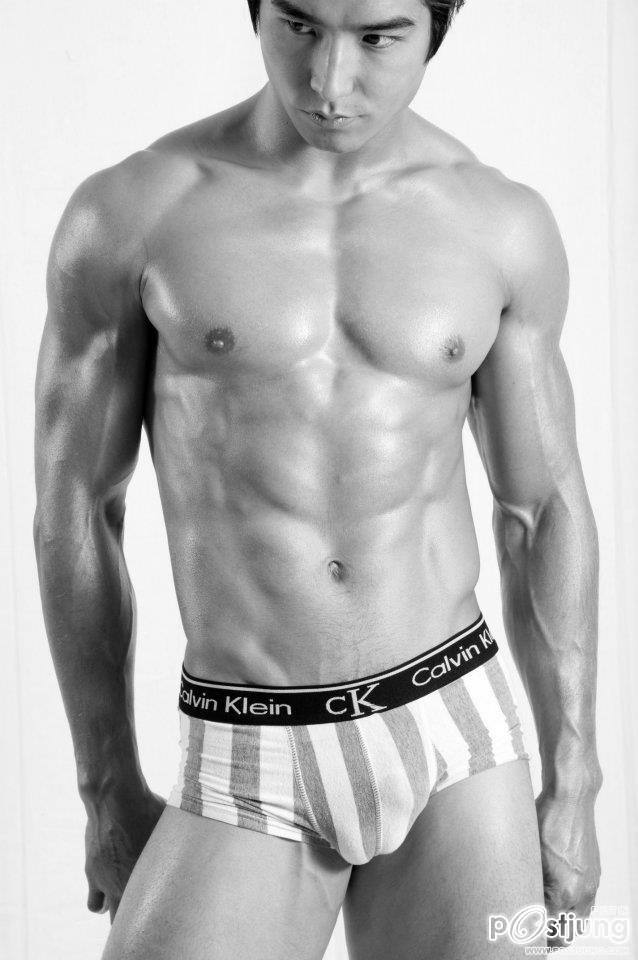 ถอดโชว์เรือนร่าง 690 - Ludi Lin
