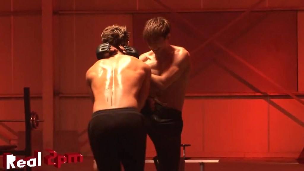2PMหุ่นแชบทุกคนบ่นี่งะโอยแชบ