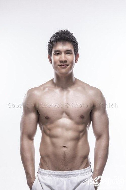 ถอดโชว์เรือนร่าง 699