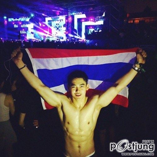 ถอดโชว์เรือนร่าง 700
