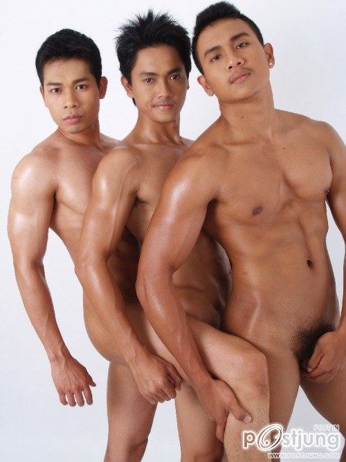 ถอดโชว์เรือนร่าง 700