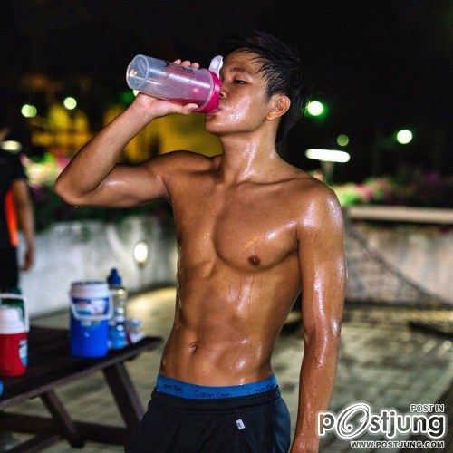 ถอดโชว์เรือนร่าง 702