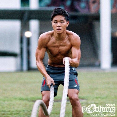 ถอดโชว์เรือนร่าง 702