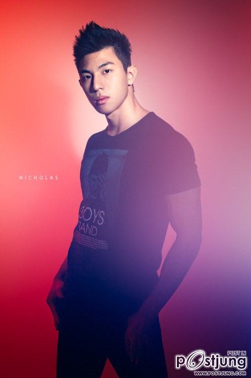 ถอดโชว์เรือนร่าง 703