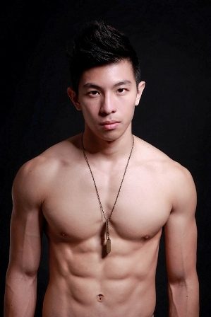 ถอดโชว์เรือนร่าง 703