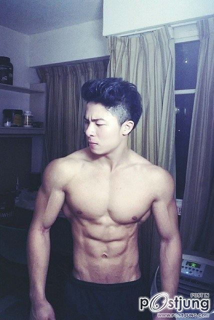 ถอดโชว์เรือนร่าง 704