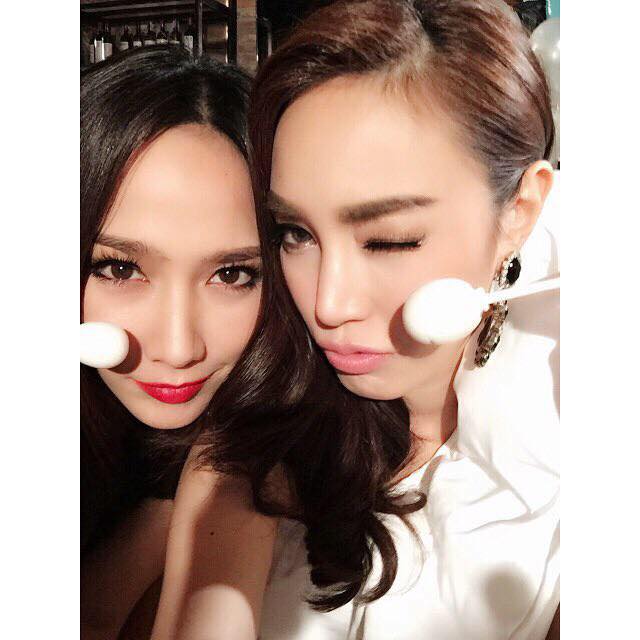 ว่าไหม?? "อั้ม" นับวันยิ่งทำตัวสวยแซ่ป หรือเพราะโสด ดูเริ่ดอ่า!!