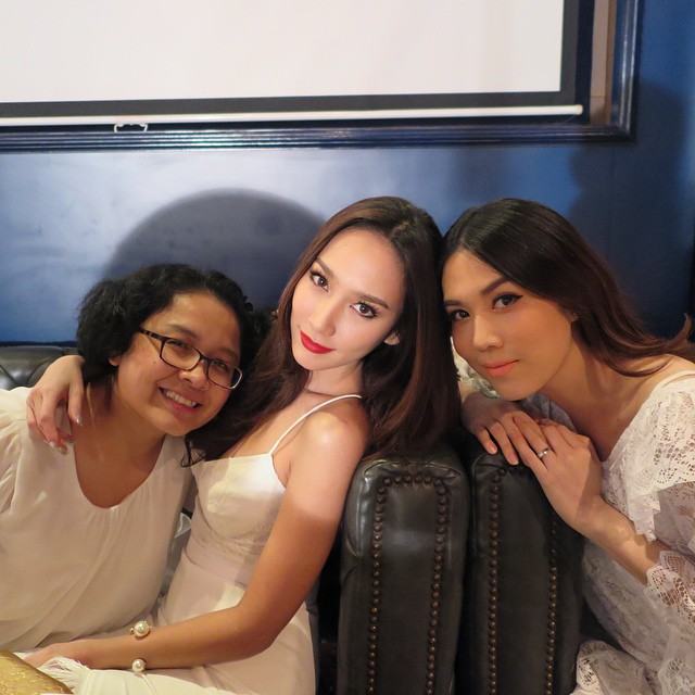 ว่าไหม?? "อั้ม" นับวันยิ่งทำตัวสวยแซ่ป หรือเพราะโสด ดูเริ่ดอ่า!!
