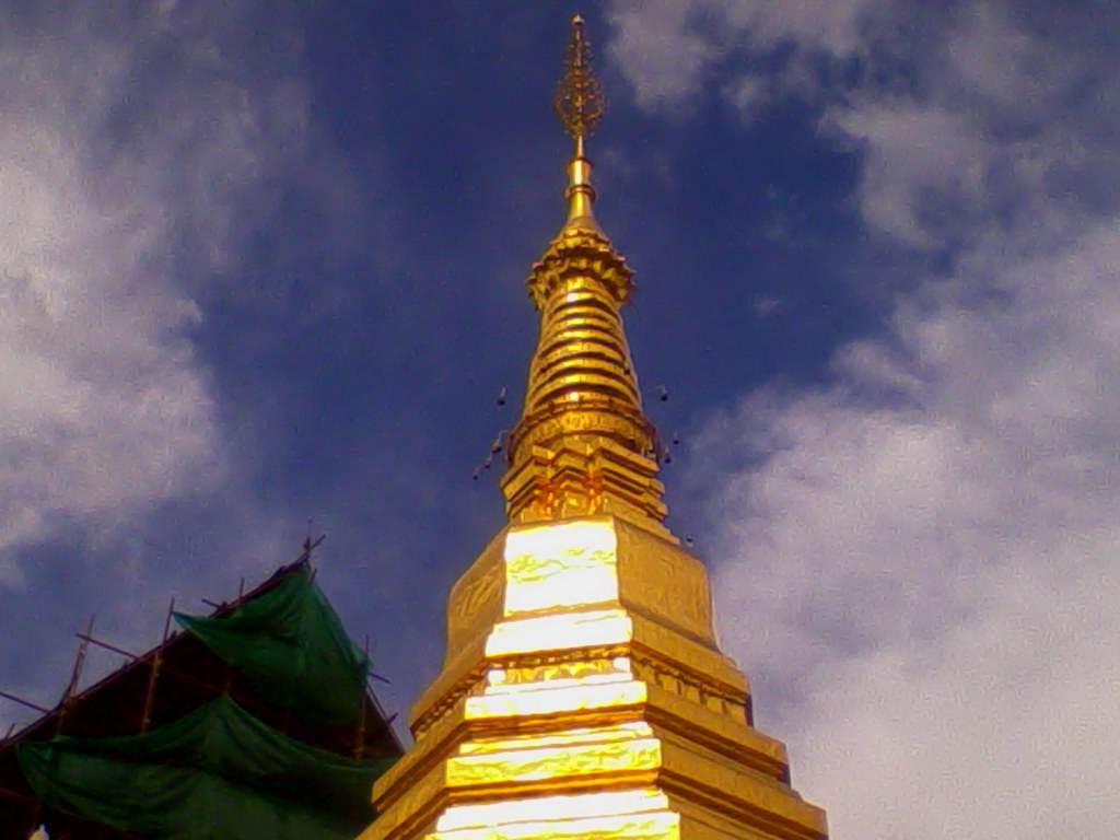 เที่ยวเมืองเเพร่
