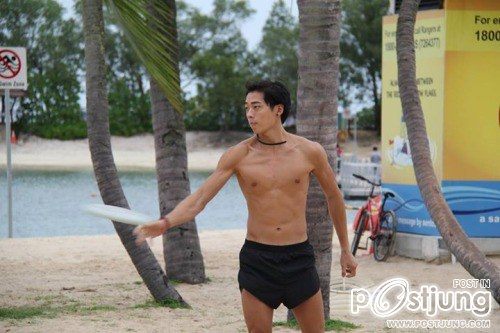 ถอดโชว์เรือนร่าง 705