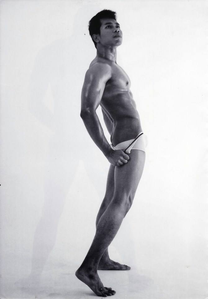 DARK 1st issue - The Shape of Body