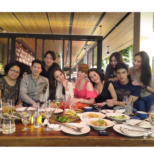 "อั้ม พัชราภา" ปาร์ตี้วันเกิดเพื่อนสาว หนิง-ปณิตา สวยใสน่ารักมาก!!