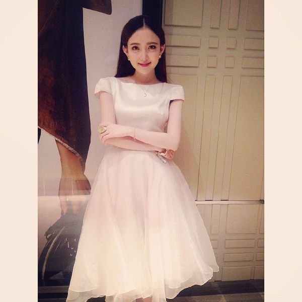 หวังเสี่ยวหมิ่น สาวจีนที่กำลังครองใจหนุ่มๆไทยตอนนี้