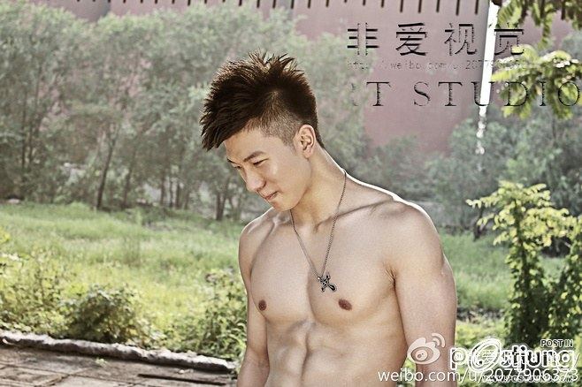 ถอดโชว์เรือนร่าง 709