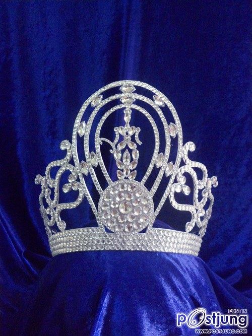 MISS UNIVERSE