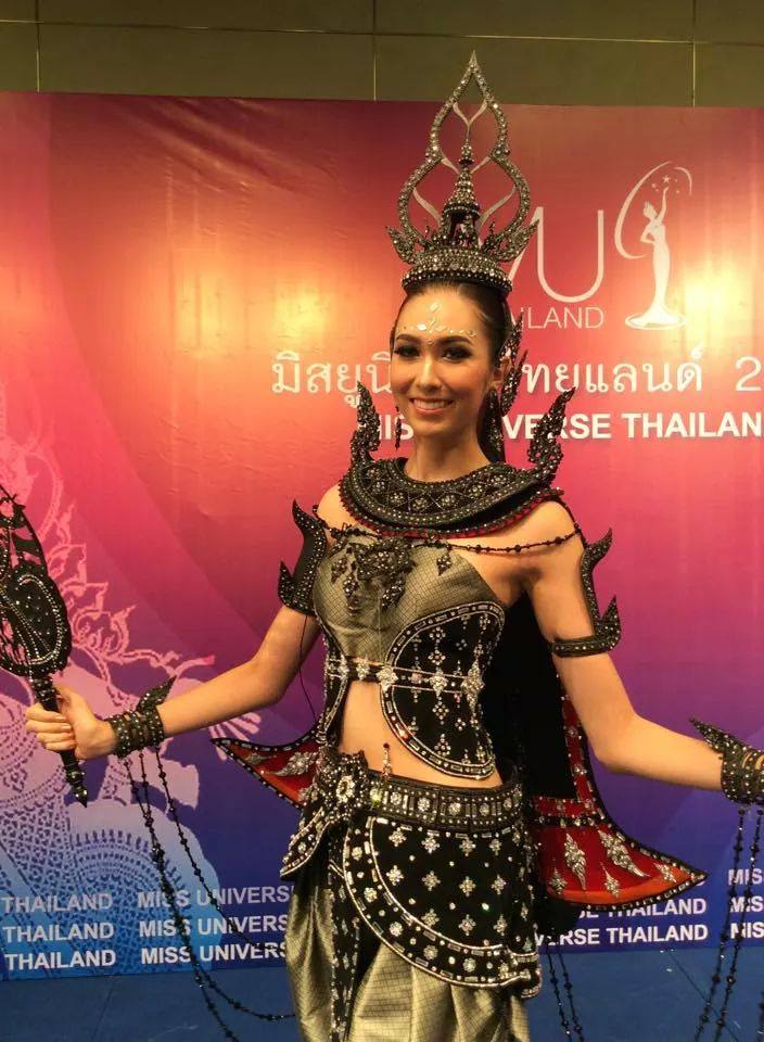 อัพเดทงานแถลงข่าวเปิดตัวชุดประจำชาติสำหรับการประกวดมีสยูนิเวิร์ส 2014