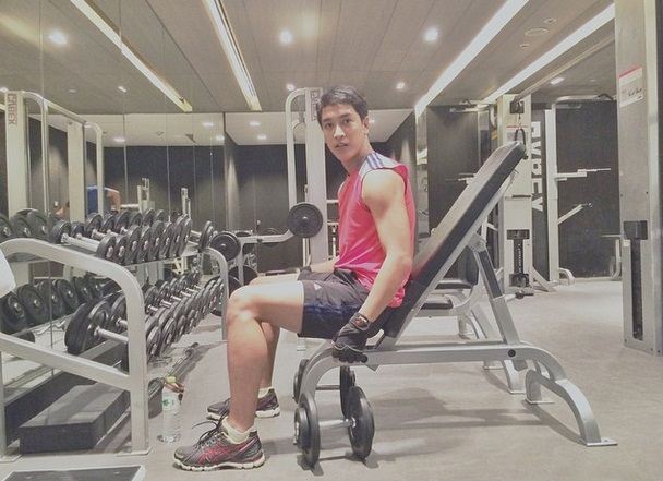 เหงื่อแตกซี๊ด!!!  แอบส่องพระเอกออกกำลังกาย