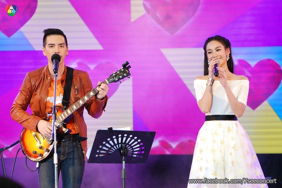7 สีคอนเสิร์ตพิเศษ : นิว-วงศกร & เเละผองเพื่อน