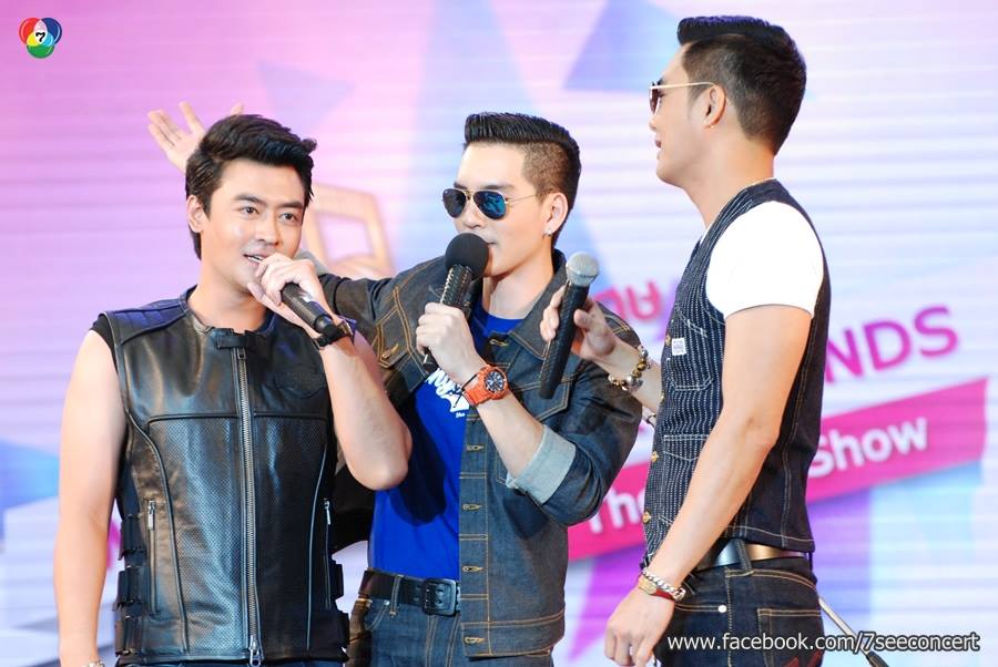 7 สีคอนเสิร์ตพิเศษ : นิว-วงศกร & เเละผองเพื่อน