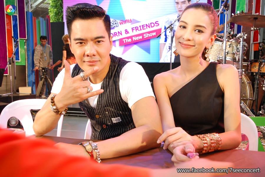 7 สีคอนเสิร์ตพิเศษ : นิว-วงศกร & เเละผองเพื่อน