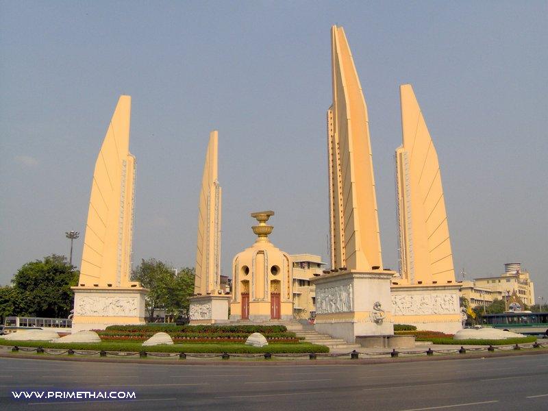 อนุสาวรีย์ประชาธิปไตย